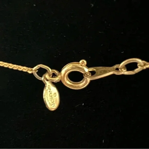 Givenchy logo necklace - Picture 3 of 3